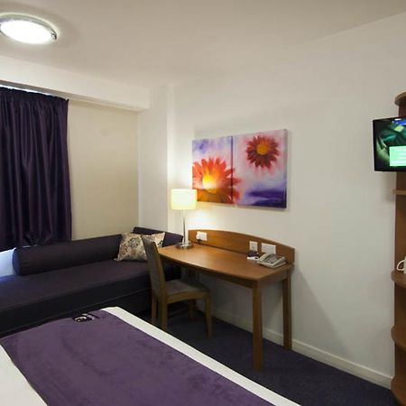 Premier Inn Exeter Central St. Davids Exterior foto