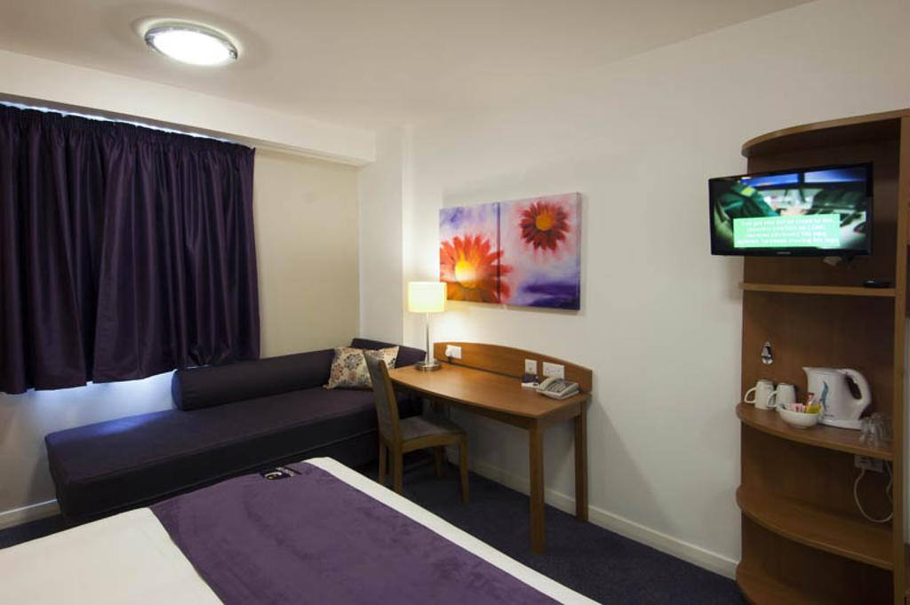 Premier Inn Exeter Central St. Davids Exterior foto